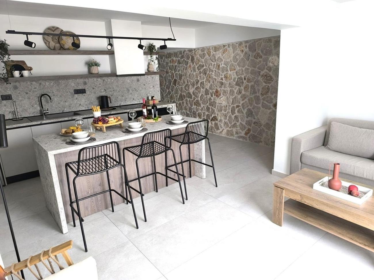 Valantina'S & Mannouel Lardos Luxury Villas エクステリア 写真