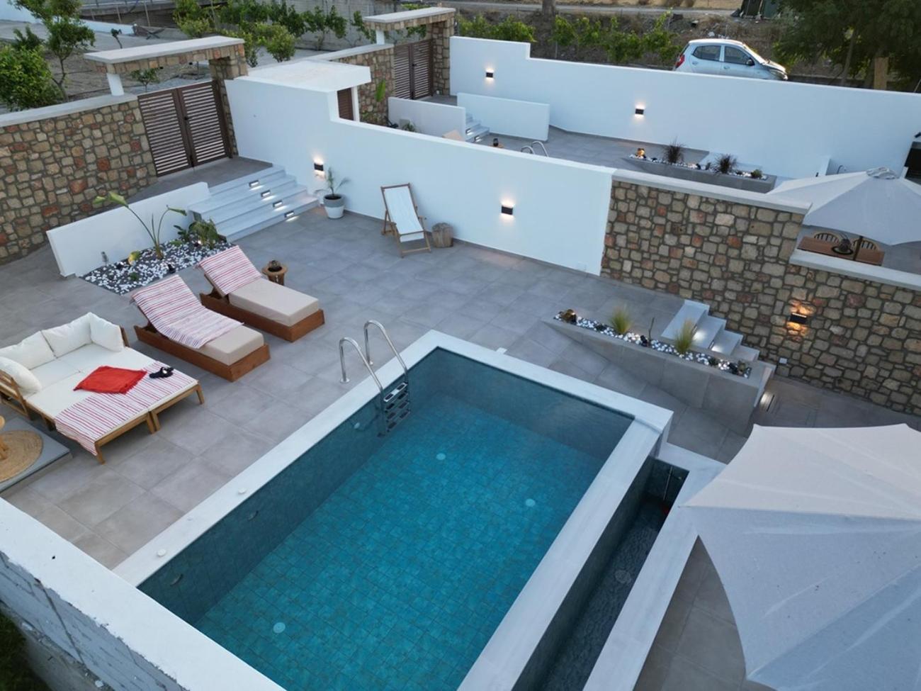 Valantina'S & Mannouel Lardos Luxury Villas エクステリア 写真
