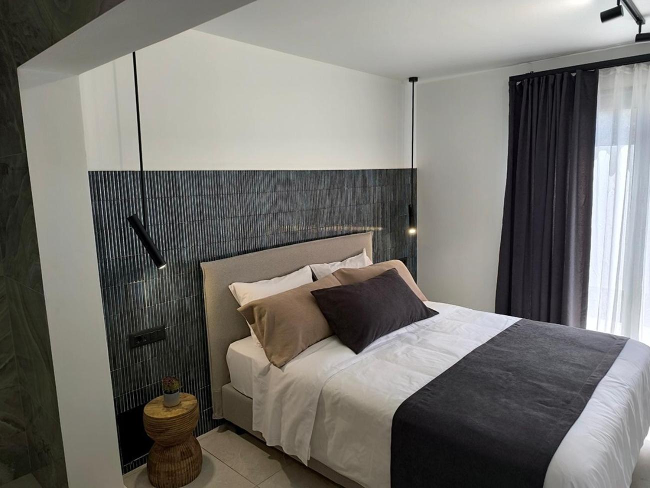Valantina'S & Mannouel Lardos Luxury Villas エクステリア 写真