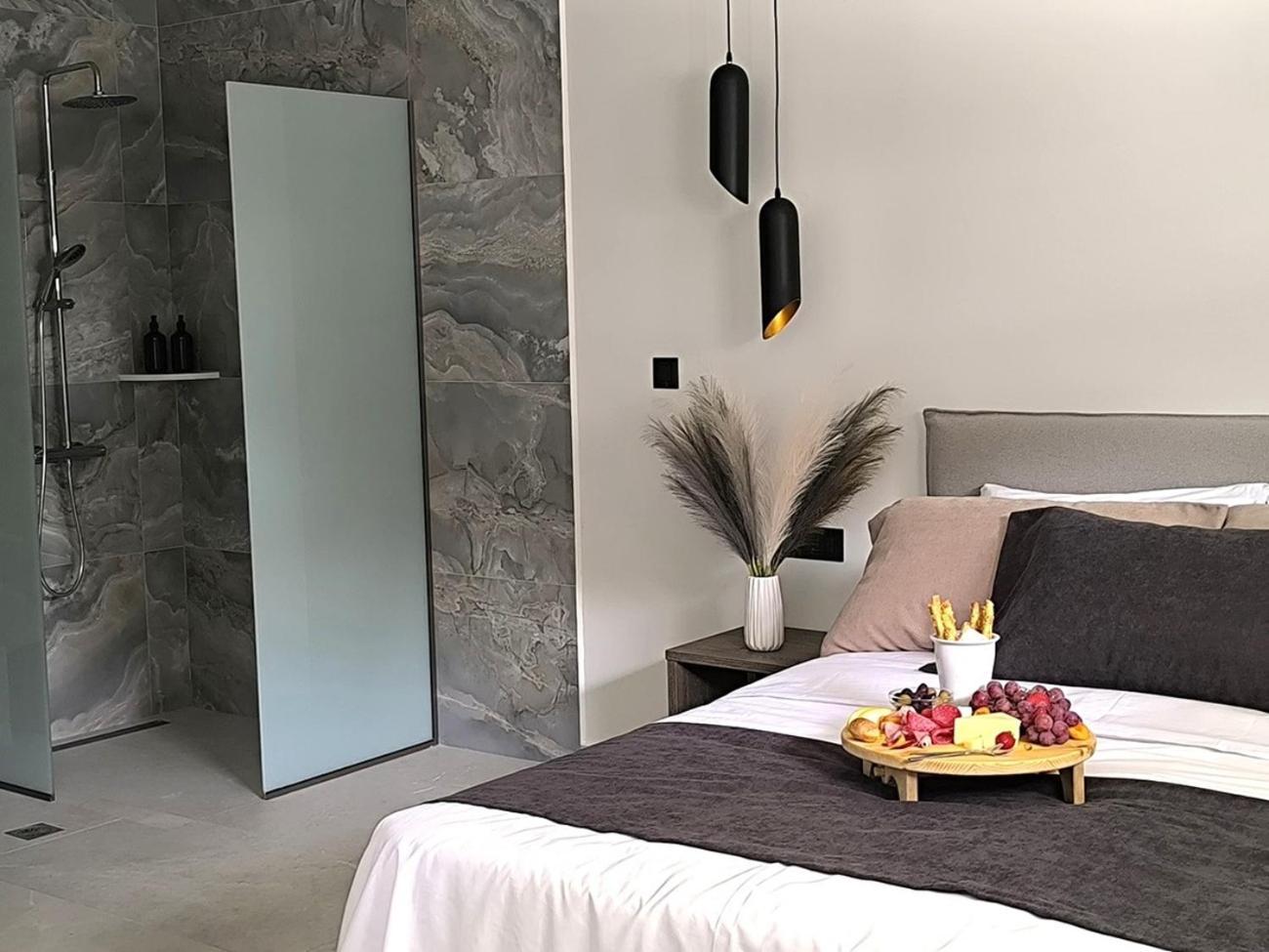 Valantina'S & Mannouel Lardos Luxury Villas エクステリア 写真