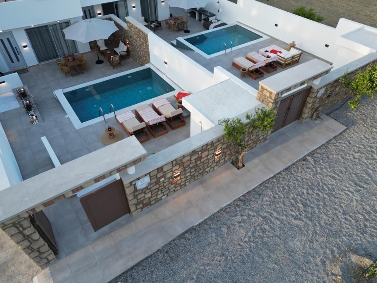 Valantina'S & Mannouel Lardos Luxury Villas エクステリア 写真