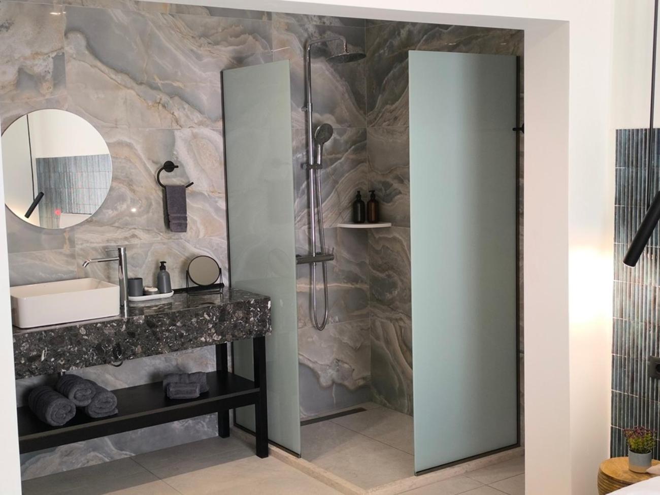 Valantina'S & Mannouel Lardos Luxury Villas エクステリア 写真