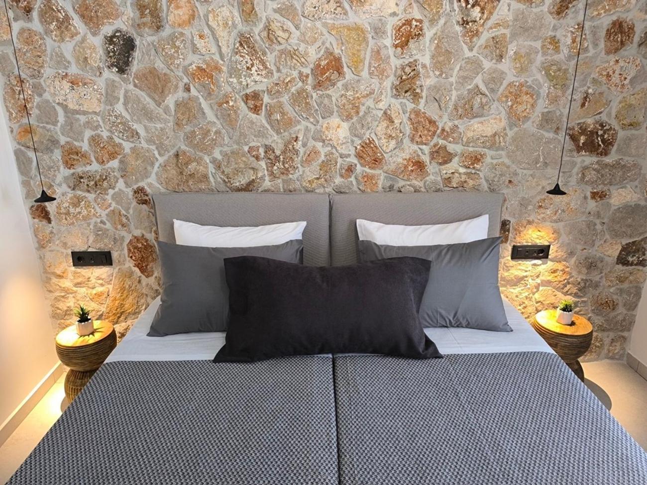 Valantina'S & Mannouel Lardos Luxury Villas エクステリア 写真